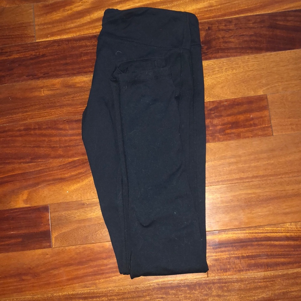 black leggings